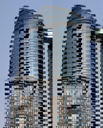 ✨ Давно не писав про сучасну архітектуру — сьогодні хочу поділитися серією фото київських висоток. Вони формують новий горизонт столиці, додаючи місту риси мегаполісу.

🏢 Висотки, що тягнуться до неба, стають символами нового часу. Кожна нова висотка — це символ розвитку, сучасності та прагнення до змін.

архітектура | Київ | висотки | сучасність | скло | місто | урбаністика | будівництво | дизайн | skyline

#kyivtoday #kyivphoto #kyivlove #kyivgram #architecture #kyiv #ukraine #moderncity #buildings #urban #kyivcity #architecturelovers #місто #архітектура #київ