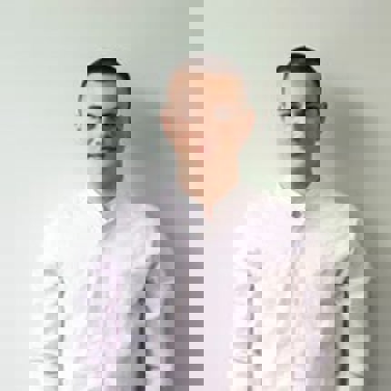 НЕ ДО БЛОГЕР/НЕ ДО МУЗИКАНТ/І ПРОСТО ЦІКАВА ЛЮДИНА